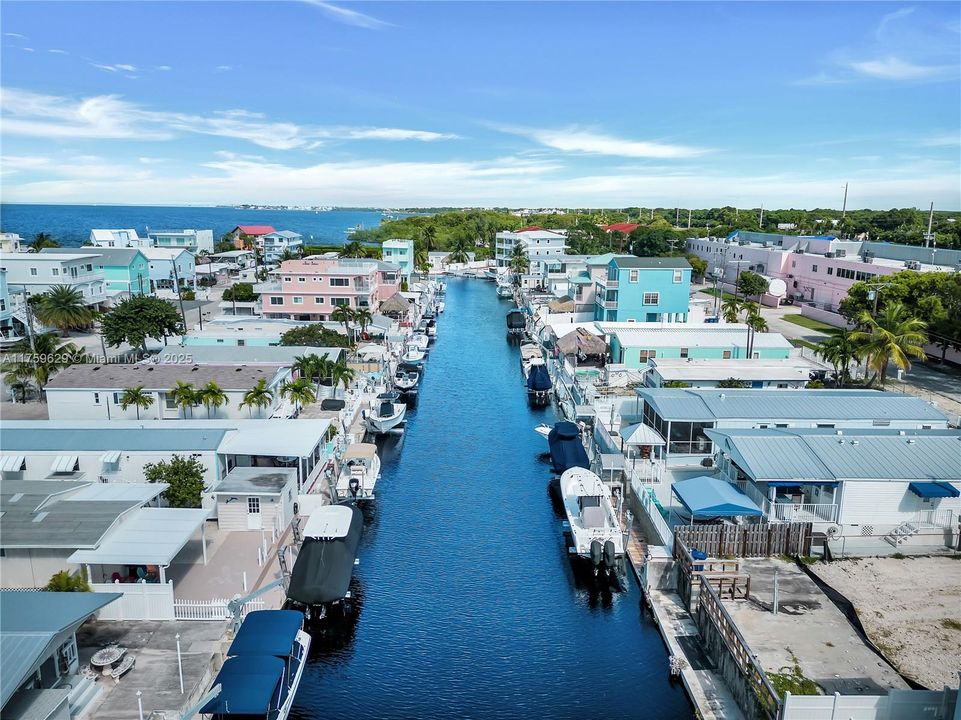 Recently Sold: $875,000 (3 beds, 2 baths, 1161 Square Feet)