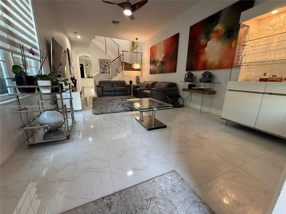 На продажу: $580,000 (3 спален, 2 ванн, 1888 Квадратных фут)