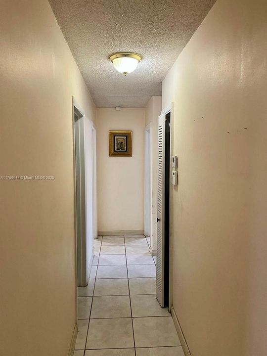 Recently Sold: $585,000 (4 beds, 2 baths, 1492 Square Feet)