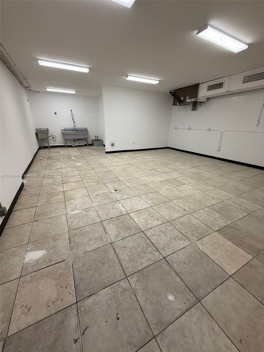 最近租的: $6,500 (0 贝兹, 0 浴室, 0 平方英尺)