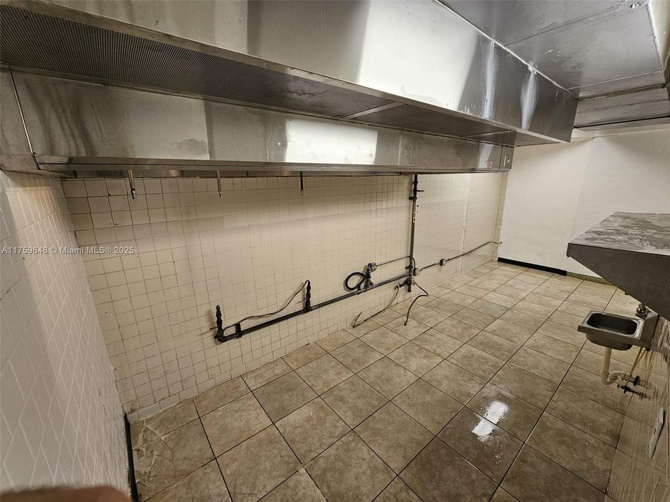 最近租的: $6,500 (0 贝兹, 0 浴室, 0 平方英尺)