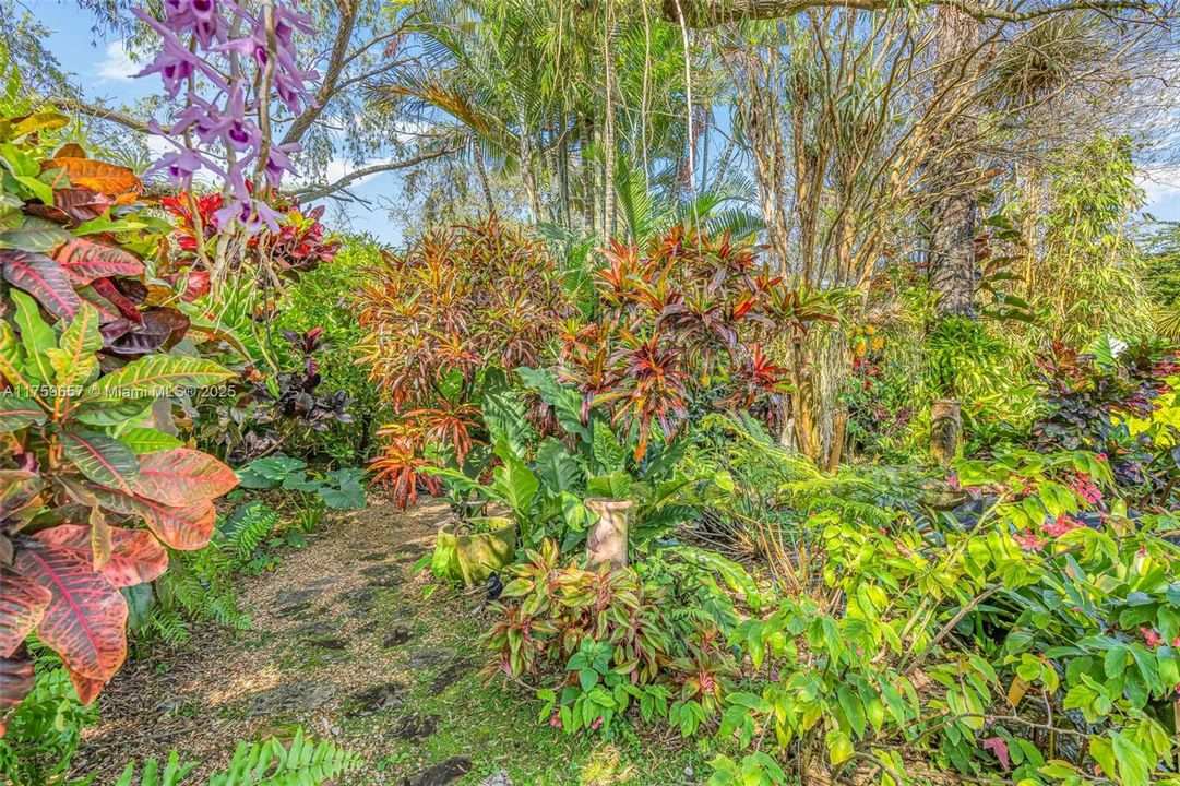 Recently Sold: $1,200,000 (3 beds, 2 baths, 1488 Square Feet)