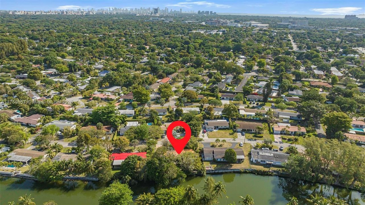 Recently Sold: $1,200,000 (3 beds, 2 baths, 1488 Square Feet)