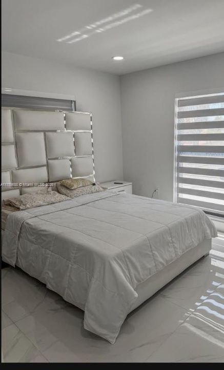 Недавно продано: $995,000 (4 спален, 3 ванн, 2039 Квадратных фут)