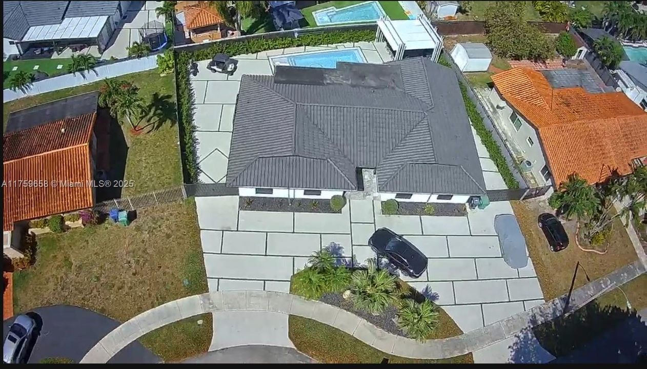 Недавно продано: $995,000 (4 спален, 3 ванн, 2039 Квадратных фут)