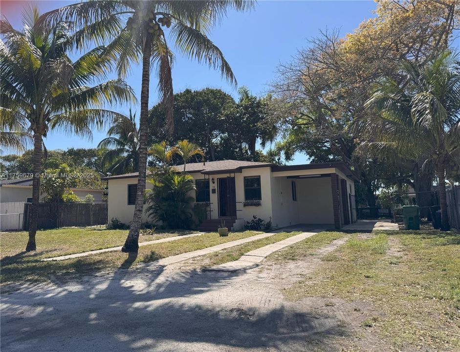 Recently Sold: $485,000 (3 beds, 1 baths, 1112 Square Feet)