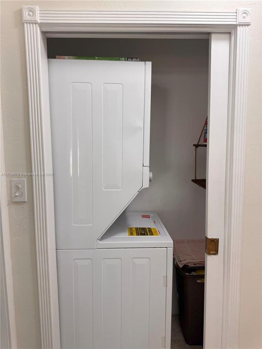 Recently Sold: $485,000 (3 beds, 1 baths, 1112 Square Feet)