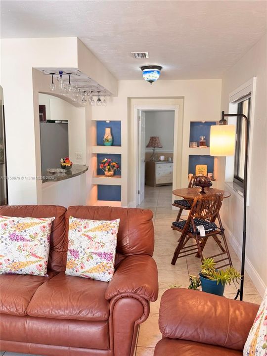 Recently Sold: $485,000 (3 beds, 1 baths, 1112 Square Feet)