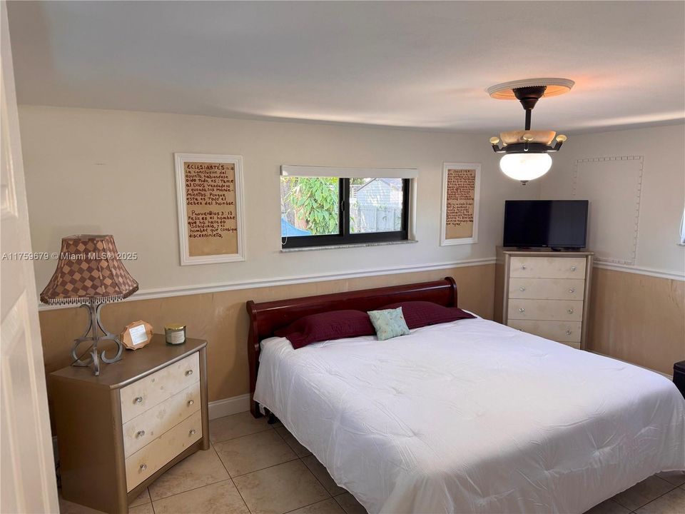 Recently Sold: $485,000 (3 beds, 1 baths, 1112 Square Feet)