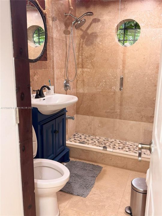 Recently Sold: $485,000 (3 beds, 1 baths, 1112 Square Feet)