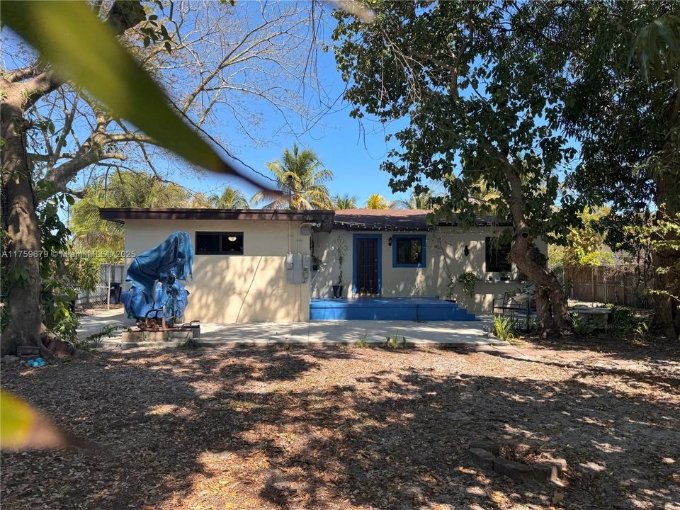 Recently Sold: $485,000 (3 beds, 1 baths, 1112 Square Feet)