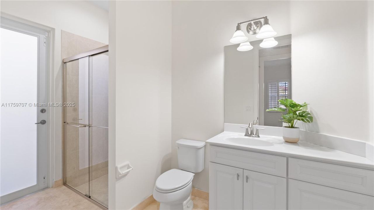 最近租的: $8,200 (5 贝兹, 4 浴室, 4176 平方英尺)