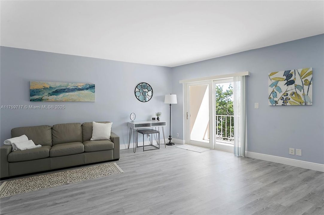 Activo con contrato: $222,900 (1 camas, 1 baños, 710 Pies cuadrados)