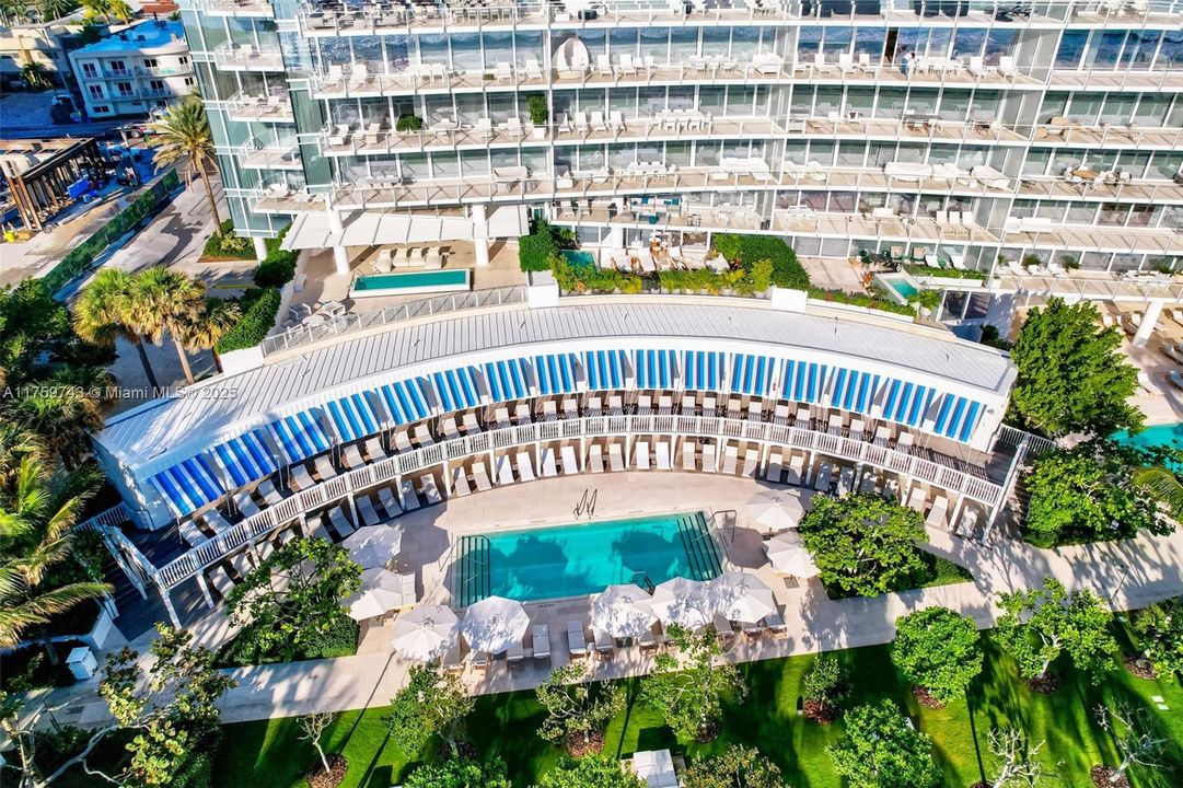 最近售出: $7,200,000 (2 贝兹, 2 浴室, 1753 平方英尺)