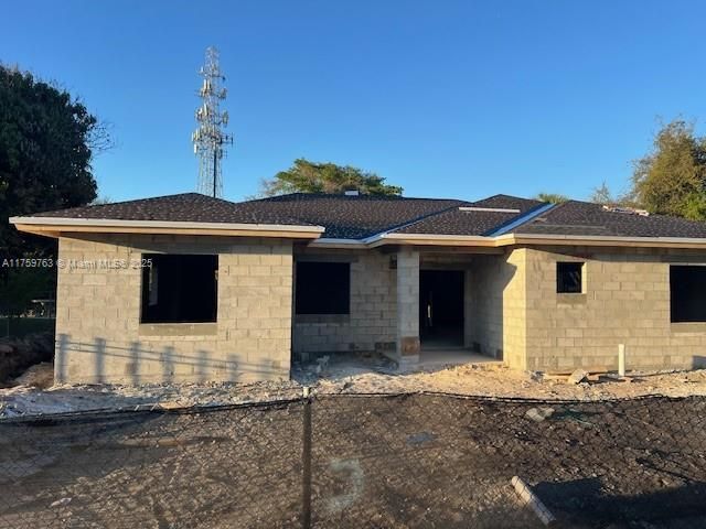 Recently Sold: $655,000 (4 beds, 3 baths, 1243 Square Feet)