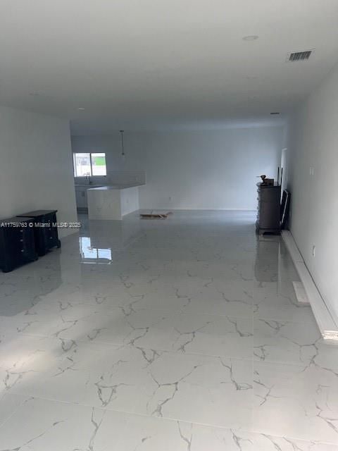 Recently Sold: $655,000 (4 beds, 3 baths, 1243 Square Feet)