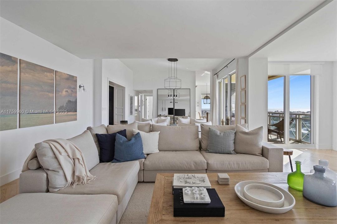 Recently Sold: $4,850,000 (3 beds, 4 baths, 2950 Square Feet)