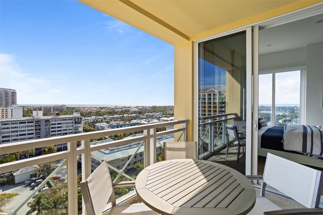 Recently Sold: $4,850,000 (3 beds, 4 baths, 2950 Square Feet)