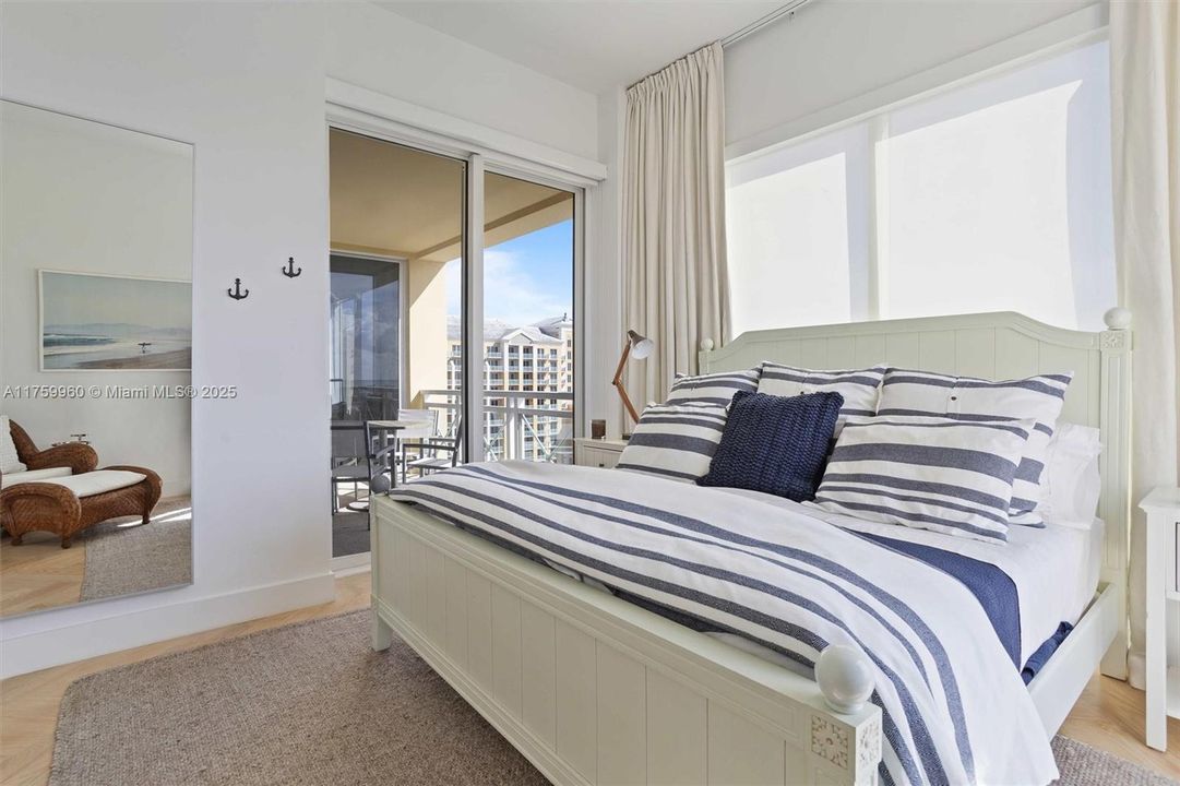 Recently Sold: $4,850,000 (3 beds, 4 baths, 2950 Square Feet)