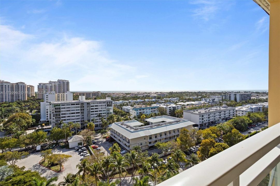 Recently Sold: $4,850,000 (3 beds, 4 baths, 2950 Square Feet)