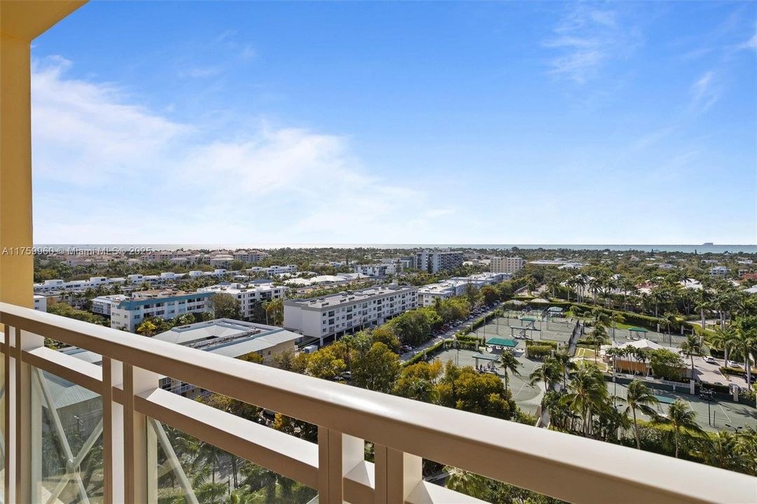 Recently Sold: $4,850,000 (3 beds, 4 baths, 2950 Square Feet)