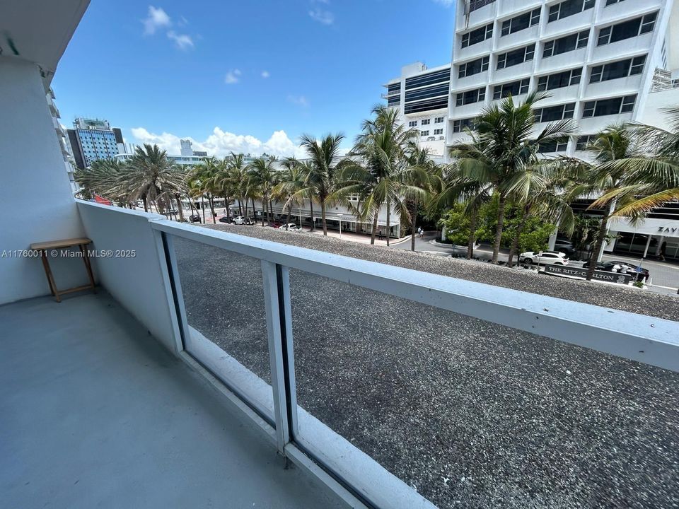 For Sale: $305,000 (0 beds, 1 baths, 565 Square Feet)