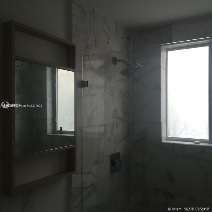 На продажу: $235,000 (1 спален, 1 ванн, 485 Квадратных фут)
