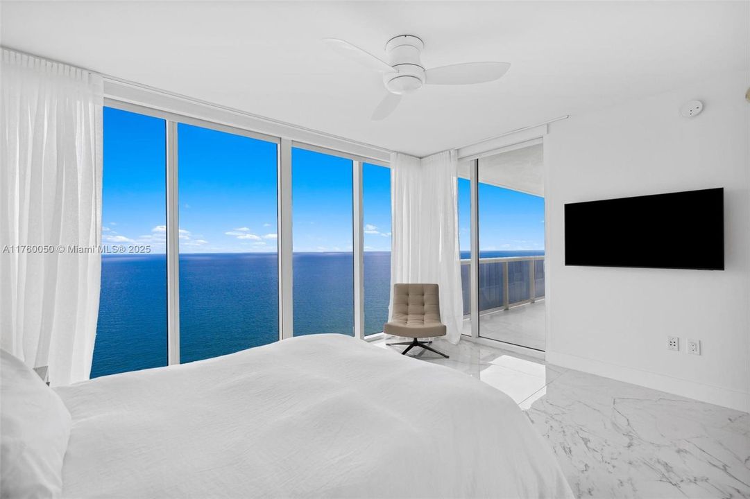 В аренду: $23,000 (3 спален, 3 ванн, 2065 Квадратных фут)