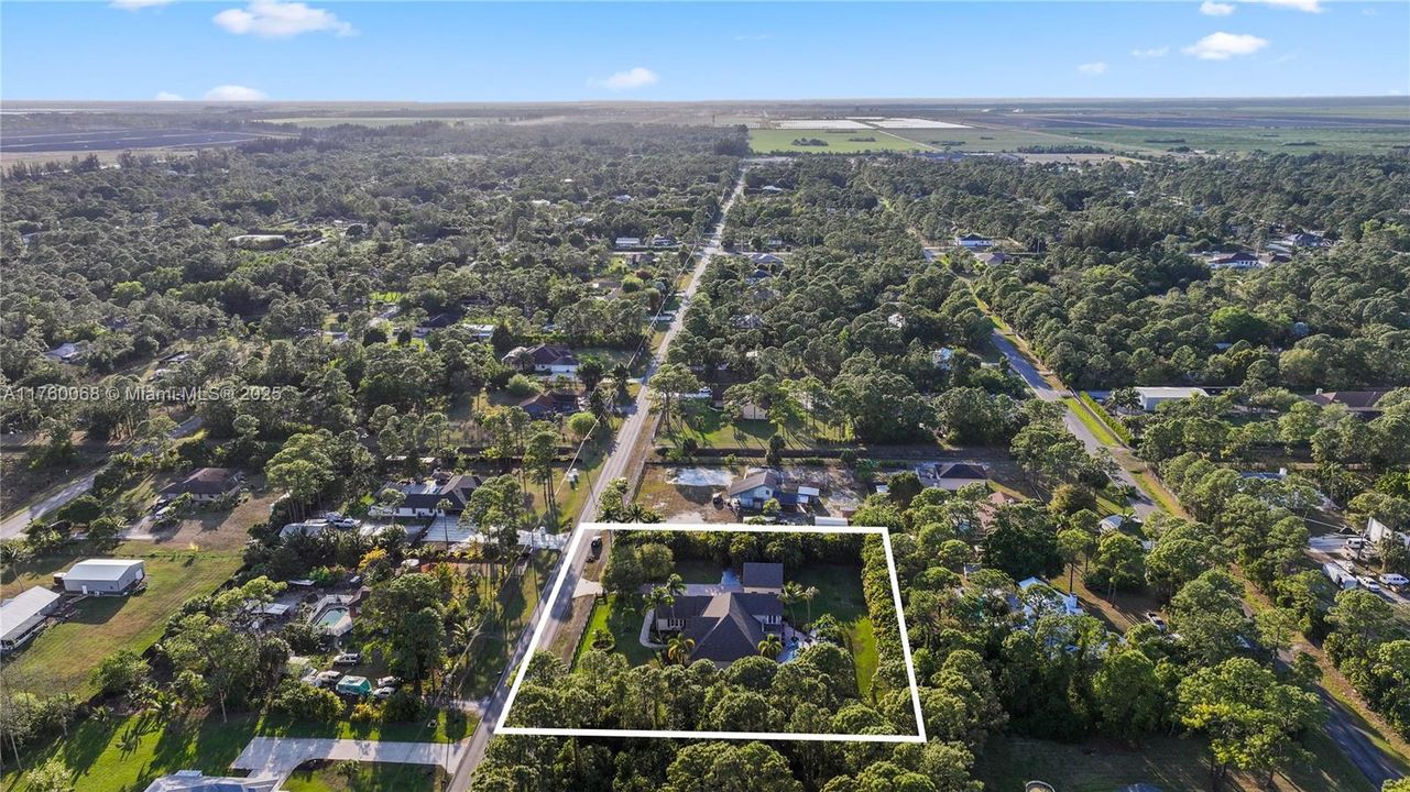 Recently Sold: $1,150,000 (5 beds, 4 baths, 3850 Square Feet)