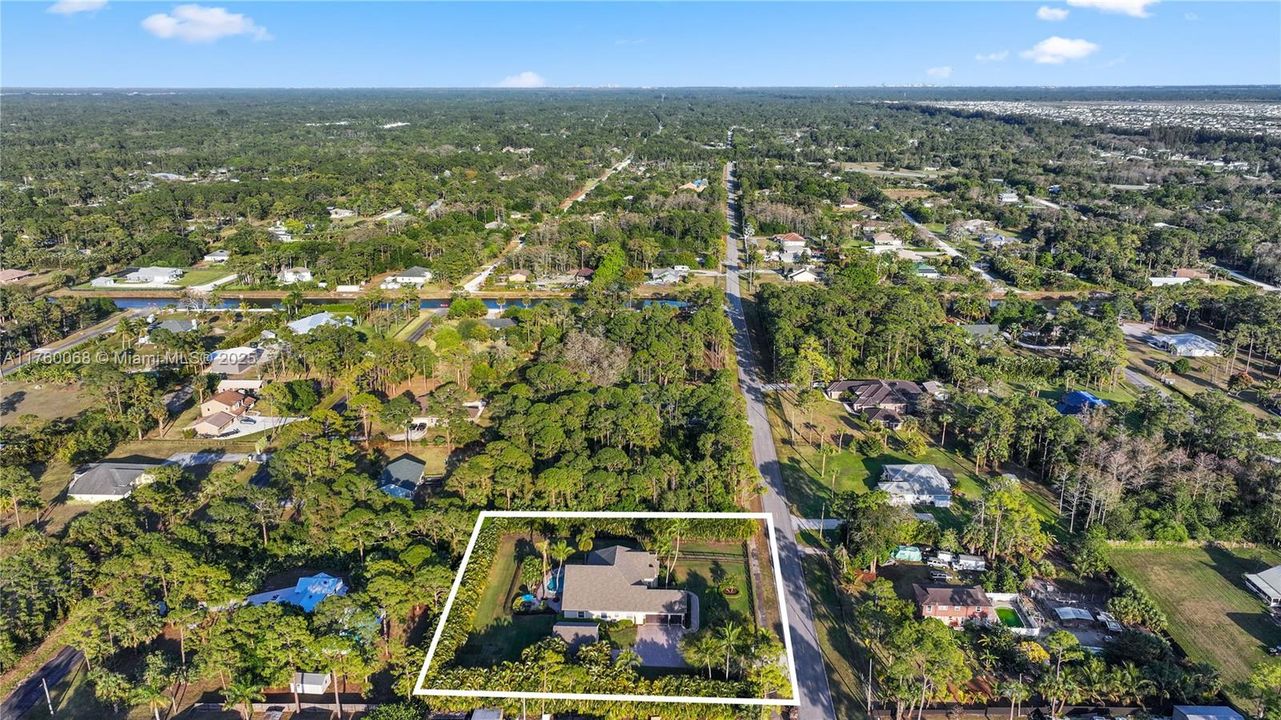 Recently Sold: $1,150,000 (5 beds, 4 baths, 3850 Square Feet)