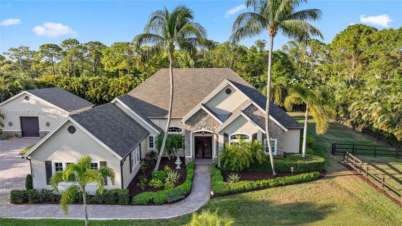 Recently Sold: $1,150,000 (5 beds, 4 baths, 3850 Square Feet)