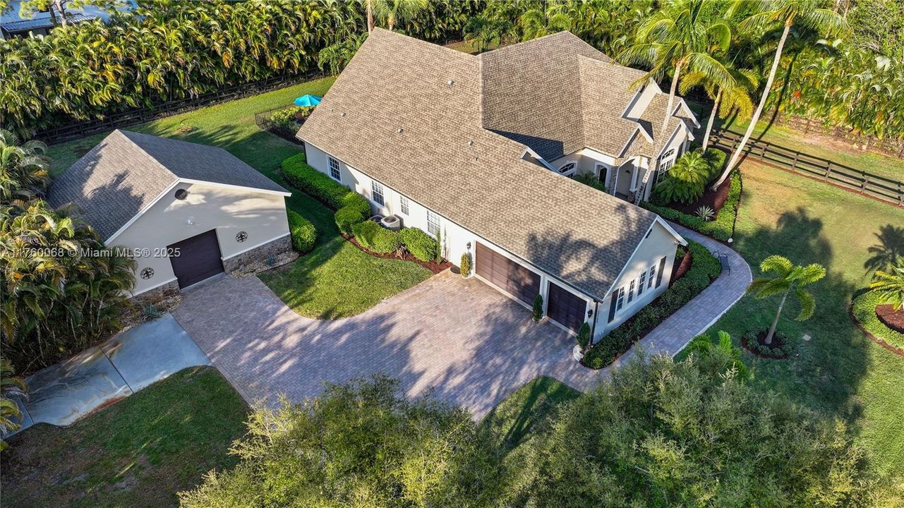 Recently Sold: $1,150,000 (5 beds, 4 baths, 3850 Square Feet)