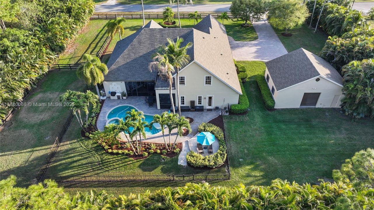 Recently Sold: $1,150,000 (5 beds, 4 baths, 3850 Square Feet)