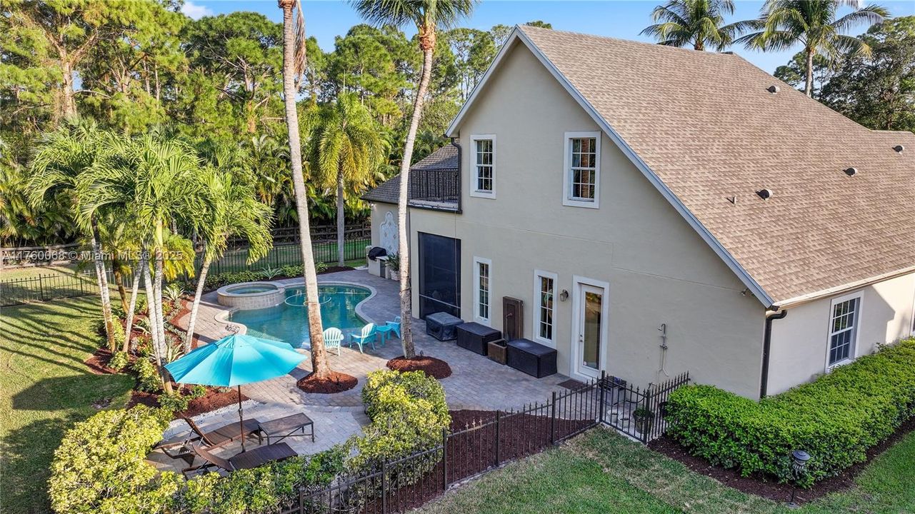 Recently Sold: $1,150,000 (5 beds, 4 baths, 3850 Square Feet)