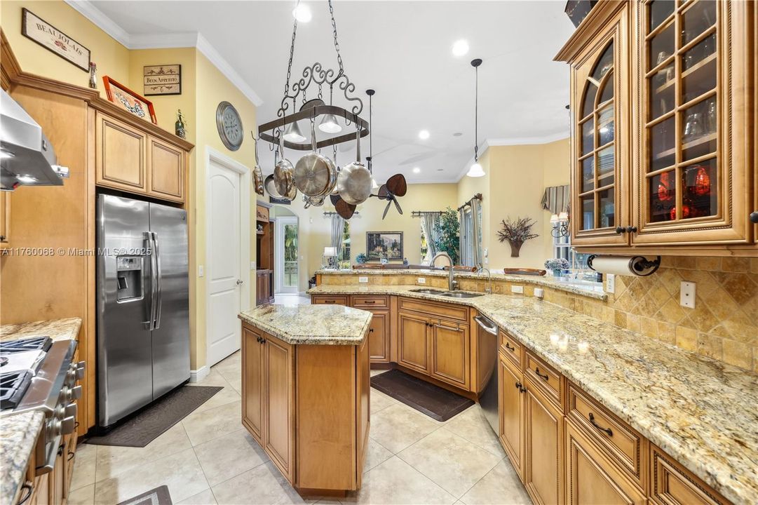 Recently Sold: $1,150,000 (5 beds, 4 baths, 3850 Square Feet)