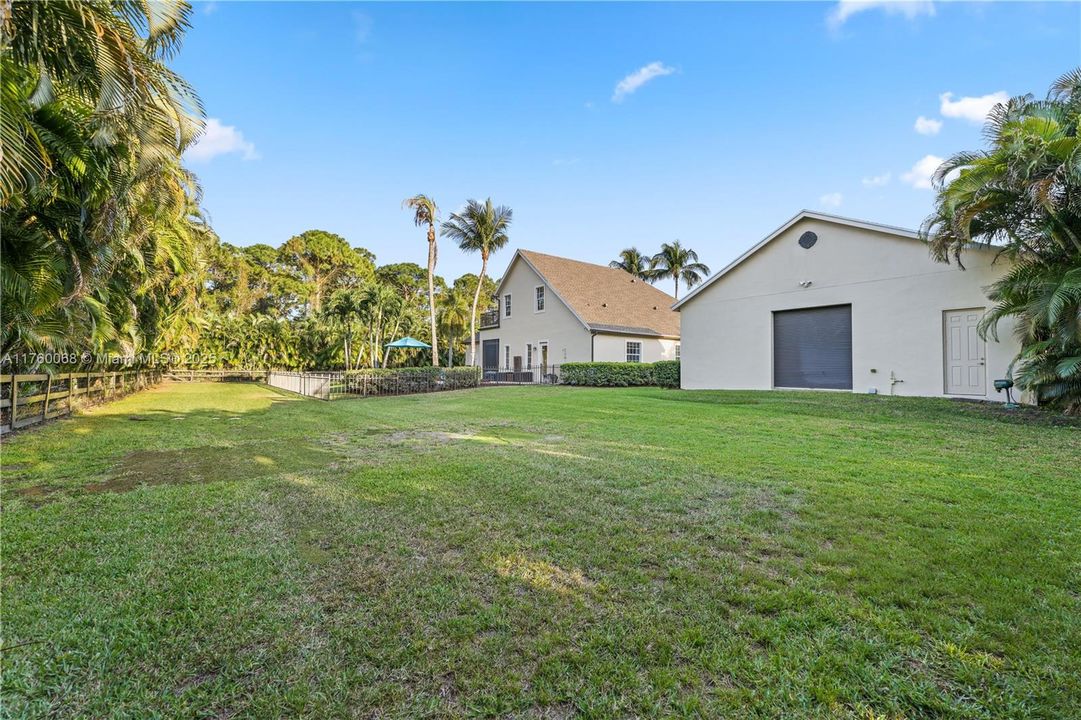 Recently Sold: $1,150,000 (5 beds, 4 baths, 3850 Square Feet)