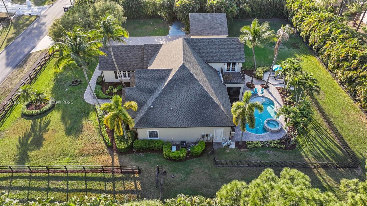 Recently Sold: $1,150,000 (5 beds, 4 baths, 3850 Square Feet)