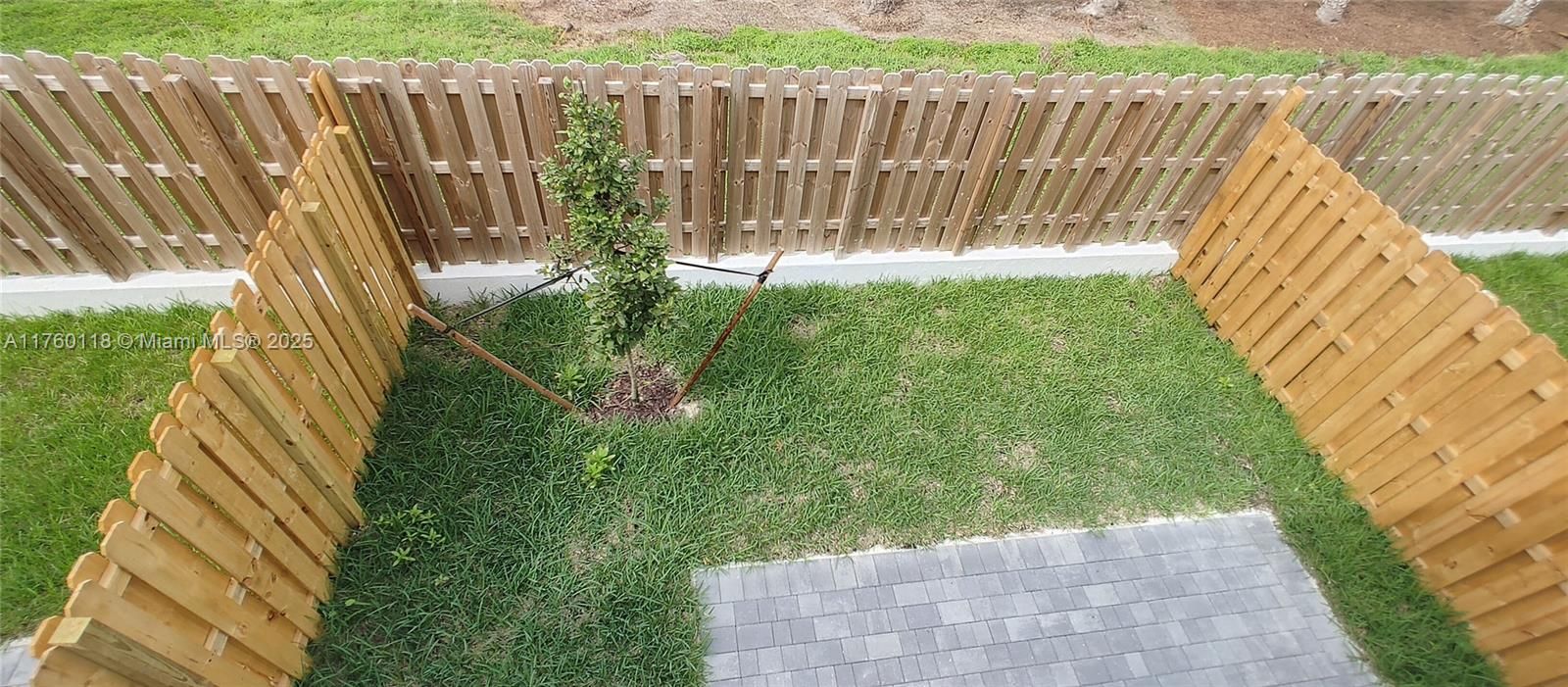 最近租的: $2,800 (3 贝兹, 3 浴室, 1694 平方英尺)