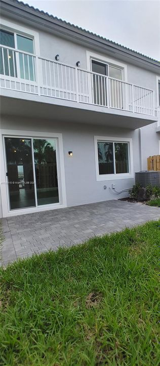 最近租的: $2,800 (3 贝兹, 3 浴室, 1694 平方英尺)