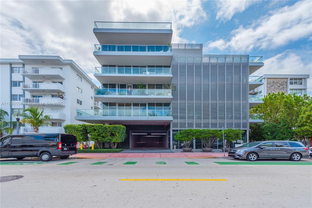 For Sale: $10,488,000 (4 beds, 4 baths, 3745 Square Feet)