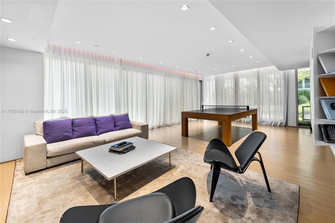 For Sale: $10,488,000 (4 beds, 4 baths, 3745 Square Feet)