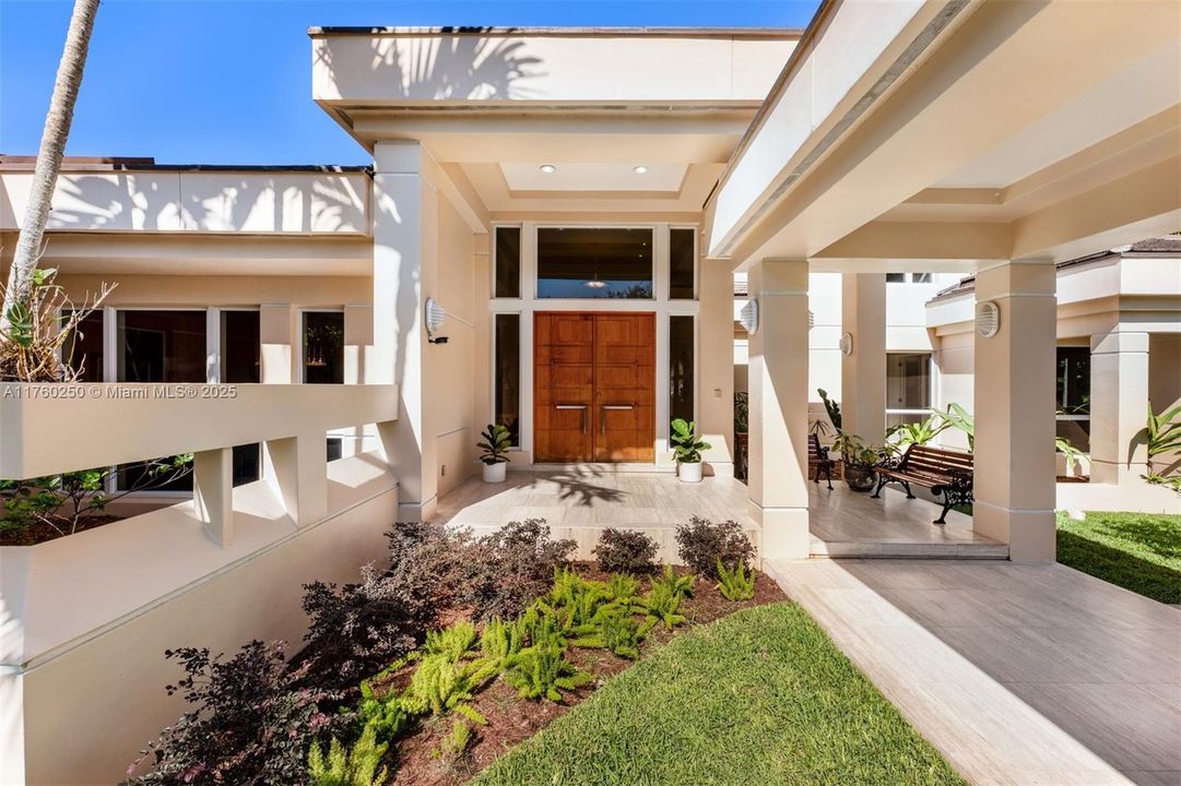 For Sale: $27,550,000 (5 beds, 7 baths, 7698 Square Feet)