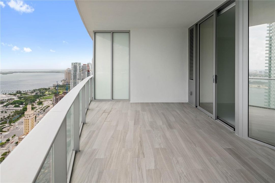 En Venta: $1,349,000 (2 camas, 3 baños, 1560 Pies cuadrados)