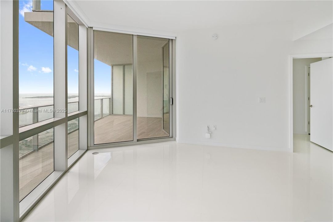 En Venta: $1,349,000 (2 camas, 3 baños, 1560 Pies cuadrados)