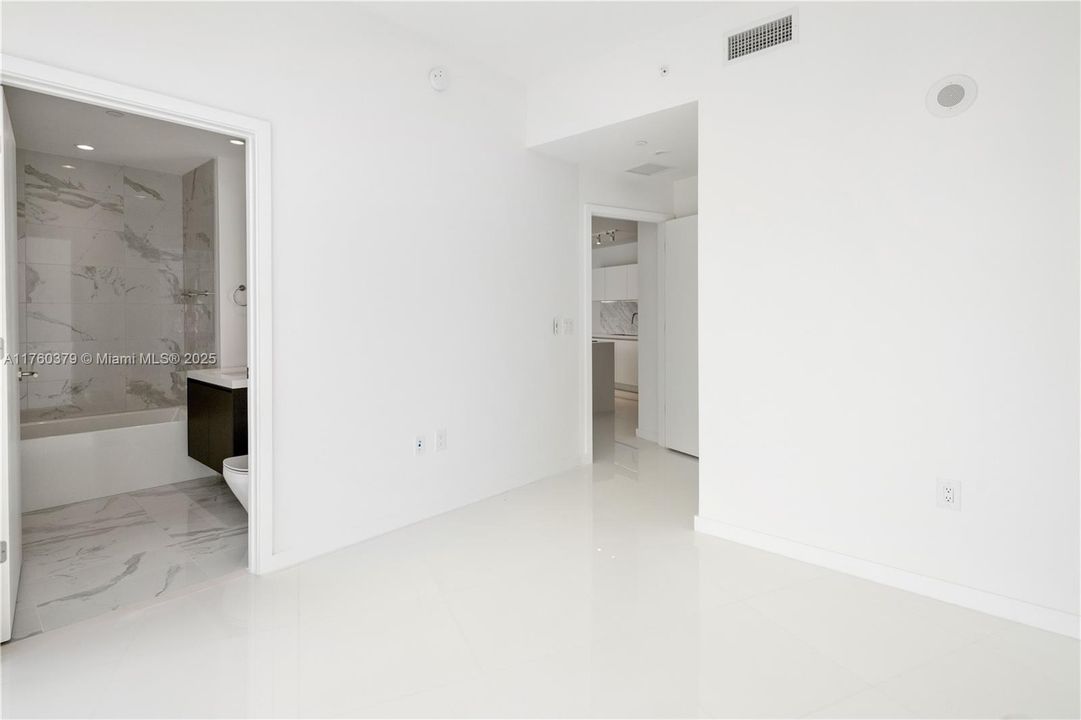 En Venta: $1,349,000 (2 camas, 3 baños, 1560 Pies cuadrados)