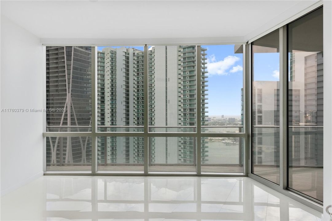 En Venta: $1,349,000 (2 camas, 3 baños, 1560 Pies cuadrados)
