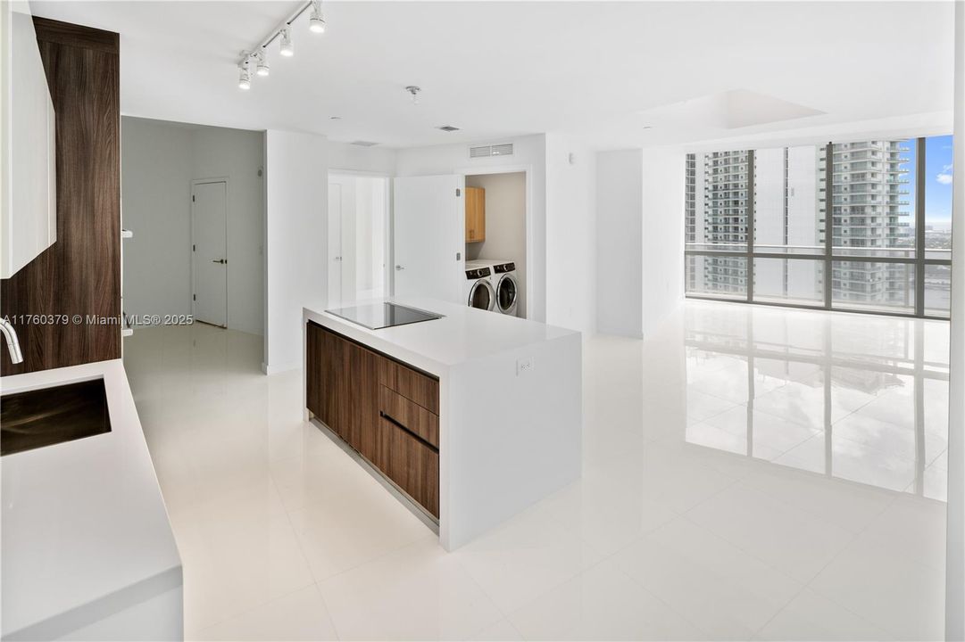 En Venta: $1,349,000 (2 camas, 3 baños, 1560 Pies cuadrados)