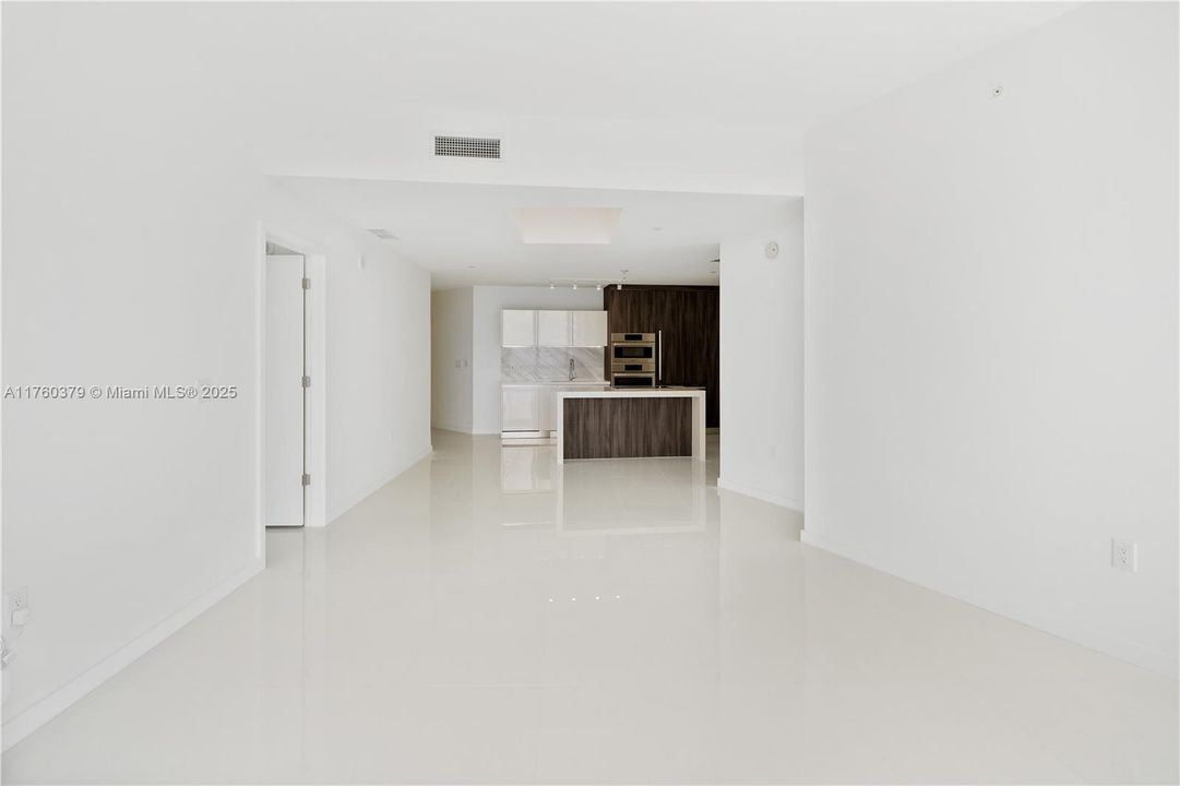 En Venta: $1,349,000 (2 camas, 3 baños, 1560 Pies cuadrados)