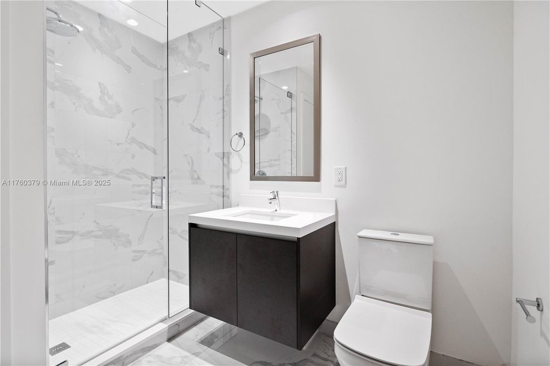 En Venta: $1,349,000 (2 camas, 3 baños, 1560 Pies cuadrados)