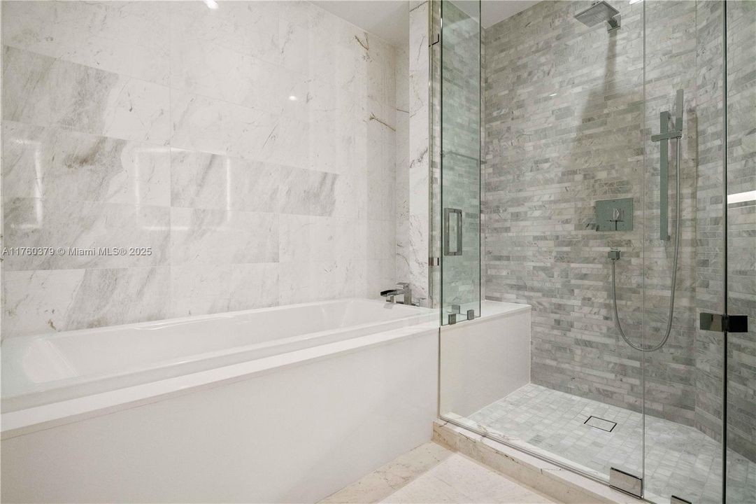 En Venta: $1,349,000 (2 camas, 3 baños, 1560 Pies cuadrados)